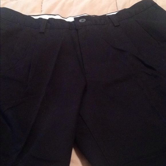 Men's Levy Strauss Signature Khaki Classic Fit - Picture 6 of 8